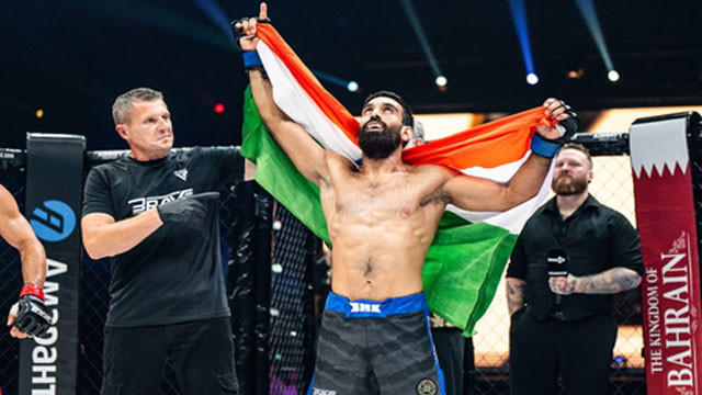 Owais Yaqoob shines on international stage after defeating world champion