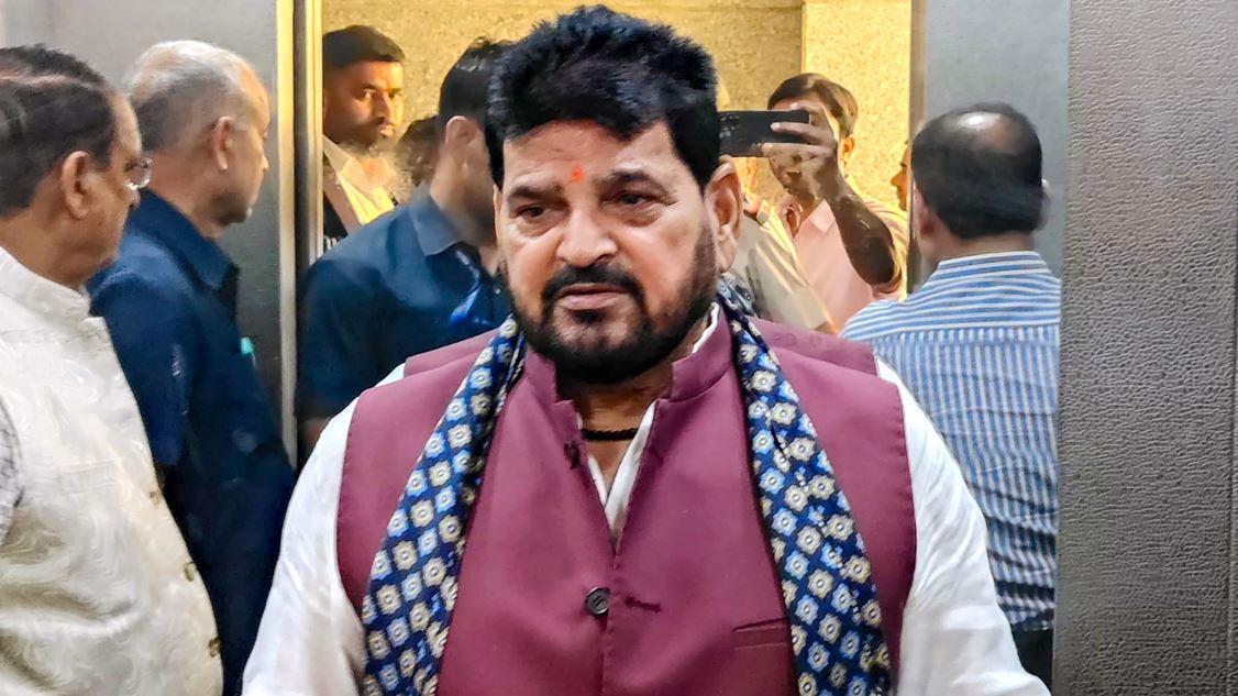 Brij Bhushan Sharan Singh Sensational Comments Olympic Medalists Also Tell Lies