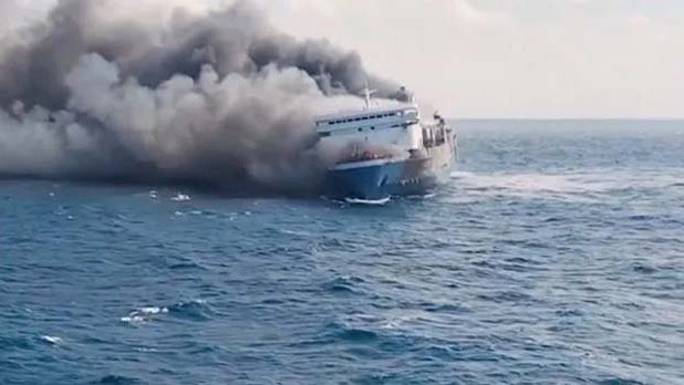 Indonesia Ferry Fire 5 Dead and 41 Missing in Passenger Ferry Accident