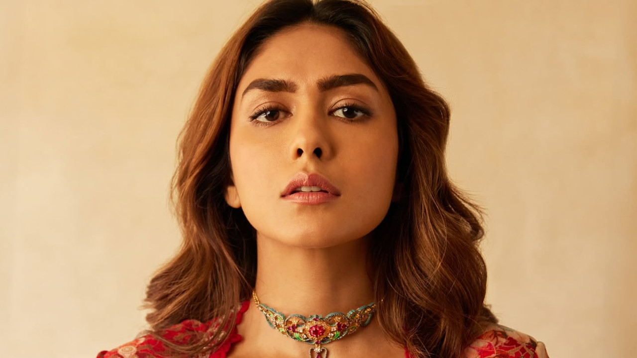 Mrunal Thakur urges netizens to tag accounts of online harassers