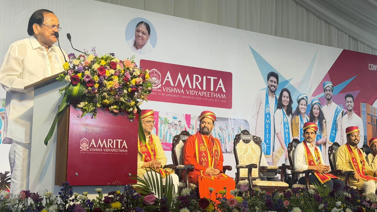 Venkaiah Naidu advises students to return to India after foreign studies
