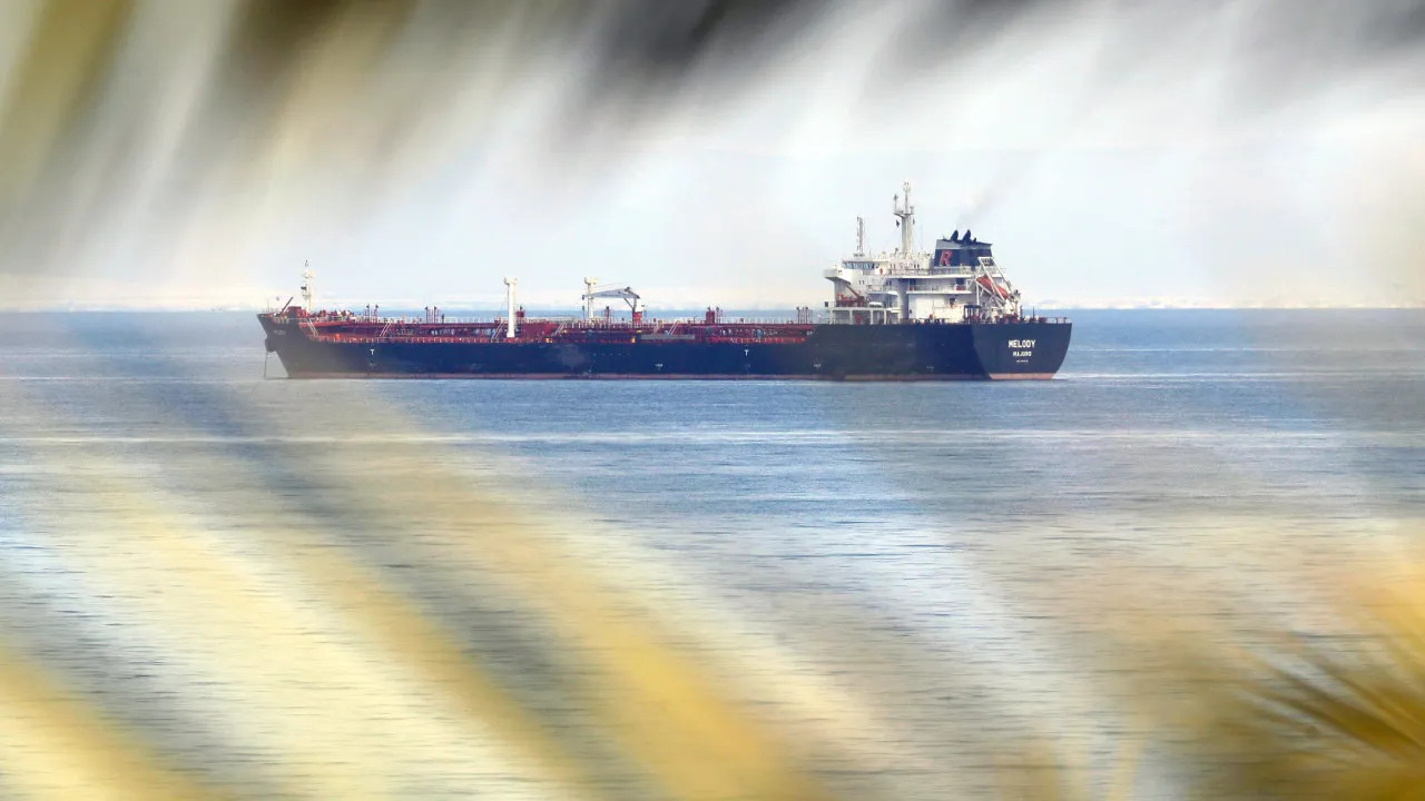 Indian ship attacked in Red Sea and 13 Indian crew members safe