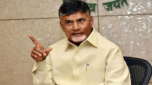 Chandrababu Naidu gift to handloom weavers 25000 financial aid for each family