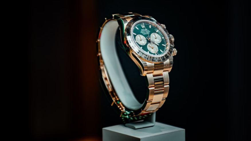 500 crore net worth but wears a fake Rolex watch the reason will shock you