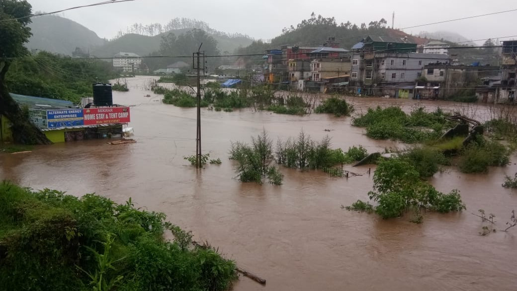 Kerala Heavy Rains Holiday Declared for Educational Institutions in 8 Districts