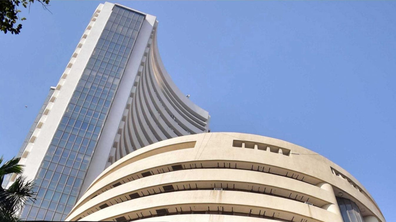 Sensex Nifty end flat amid Strait of Hormuz uncertainty