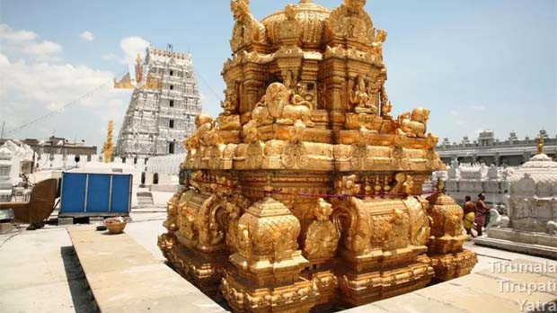 Tirumala Heavy Rush 18 Hours for Srivari Sarvadarsanam