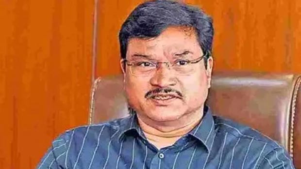 High Court angry with HYDRA Commissioner Suo motu contempt of court notices