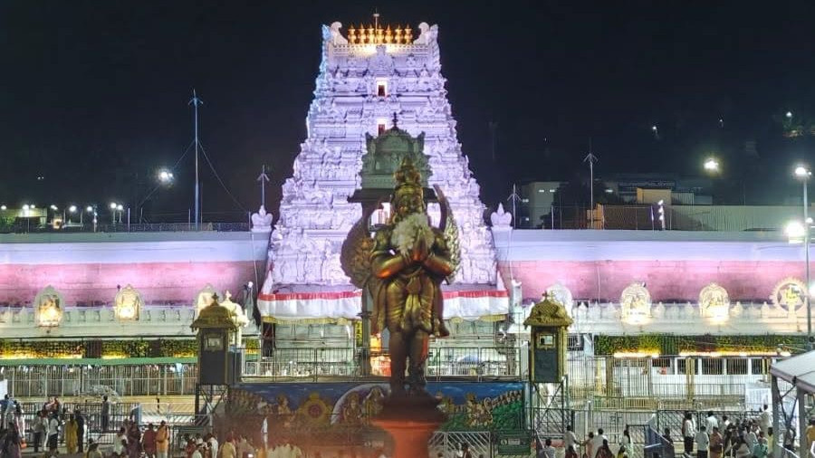 TTD warns devotees to be careful of fraudsters while booking Tirumala Srivari services online