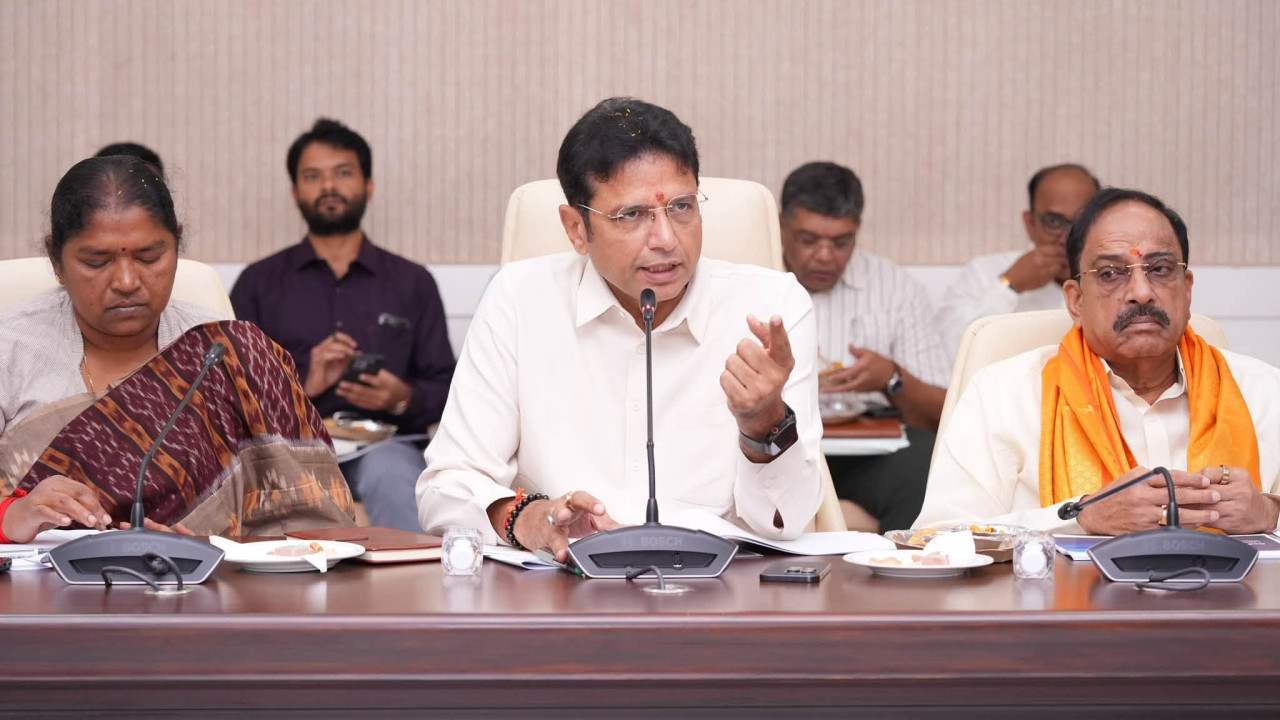 Godavari Pushkaralu massive preparations Telangana government allocates 1000 crore rupees