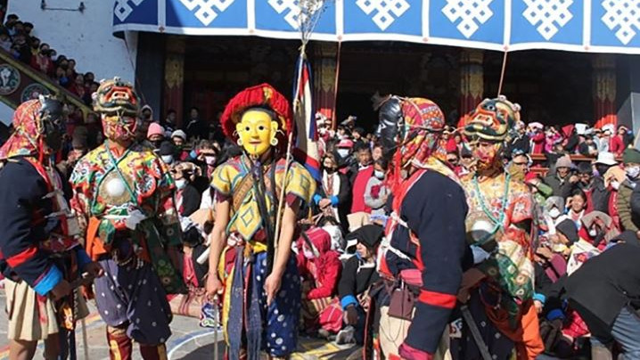 Monpa tribe funeral tradition of cutting body into 108 pieces and river burial