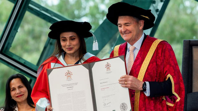 Rani Mukerji gets emotional while receiving honorary doctorate