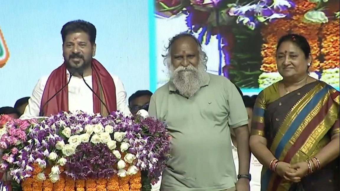 Revanth Reddy says leaders like Jagga Reddy cannot be found even for thousand crores