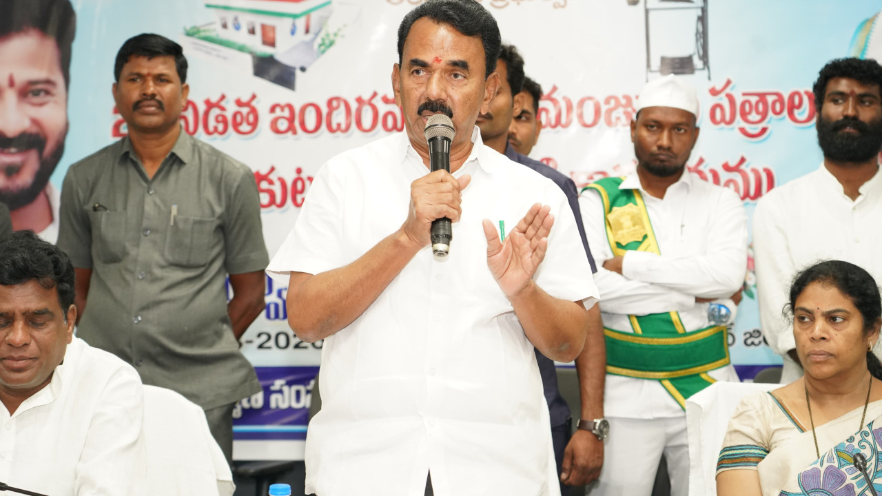 Minister Jupally and MLA Kova Lakshmi heated argument in Asifabad