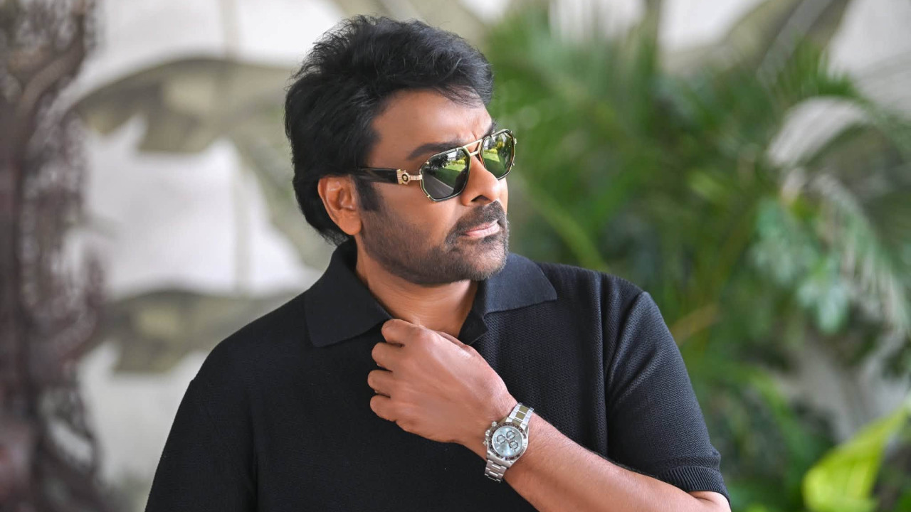 Chiranjeevi looks dynamic beyond his age latest viral photos