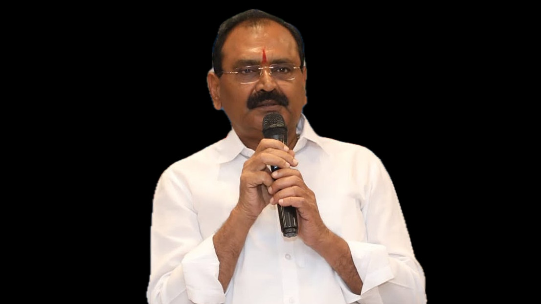 Bhumana Karunakar Reddy attends police investigation in land encroachment case