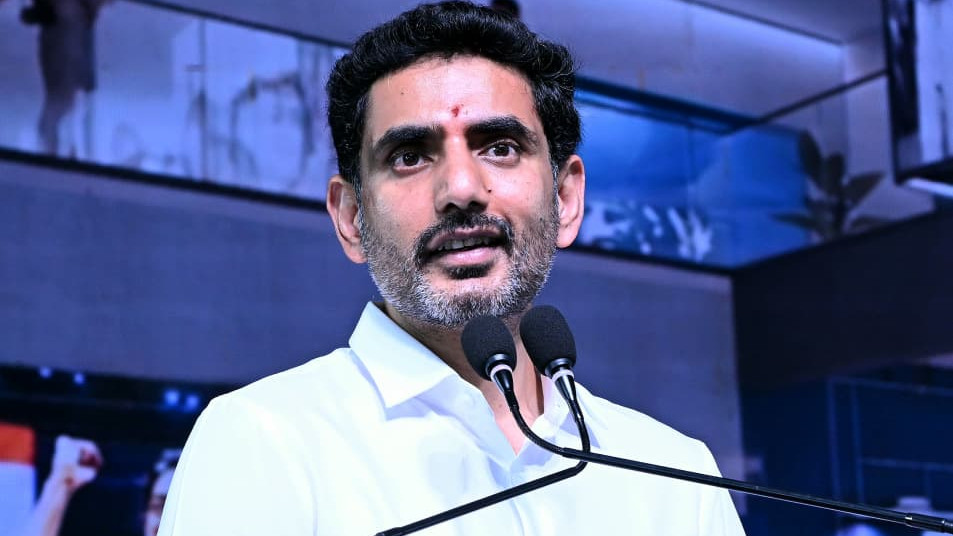 Nara Lokesh Says Jagan Does Not Know Difference Between APPSC And DSC