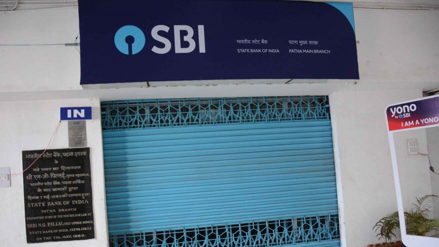 SBI new rule from October 1 for cash withdrawal after four times