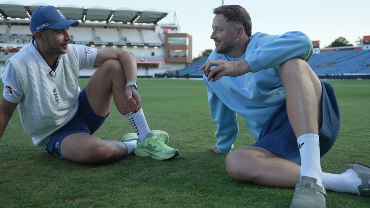 You don't have too many half-cricket-balls: Tongue, Robinson split the ball after fifer against Pakistan