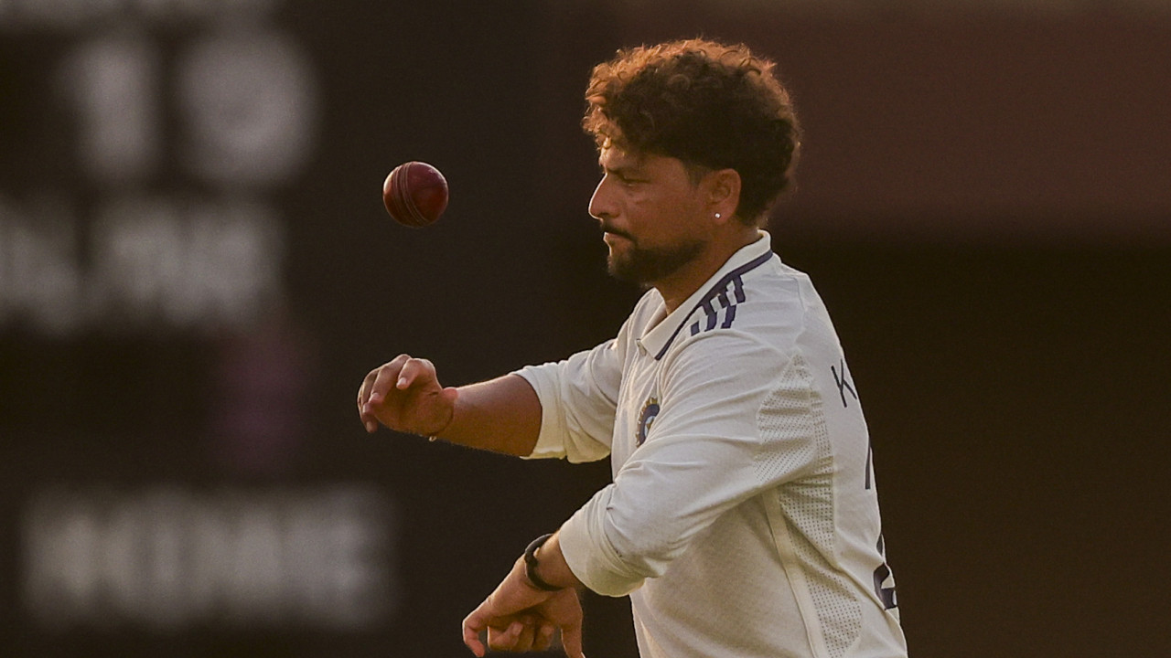Kuldeep just needs to try and bowl good spell rather than looking desperate to take wickets, says Gambhir