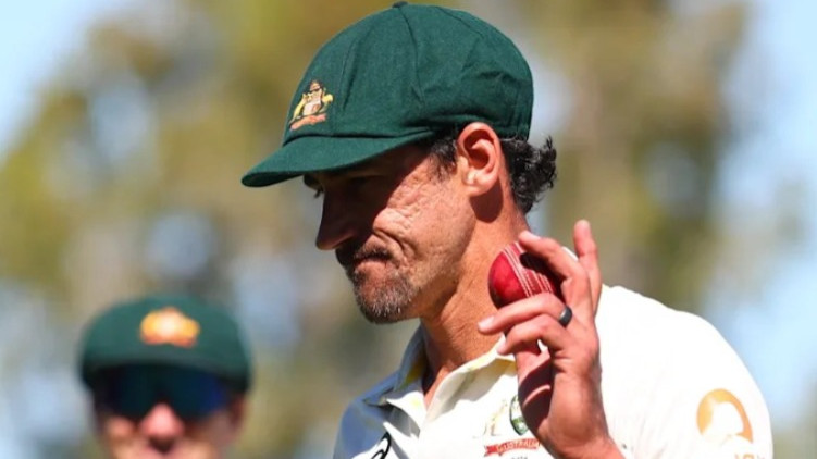 Starc pips Cummins to become leading wicket-taker in WTC history