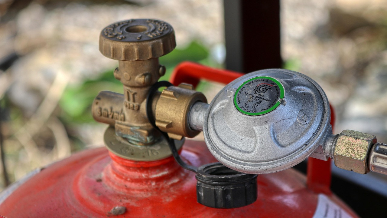 Central Government latest orders on the end of cooking gas cylinders era