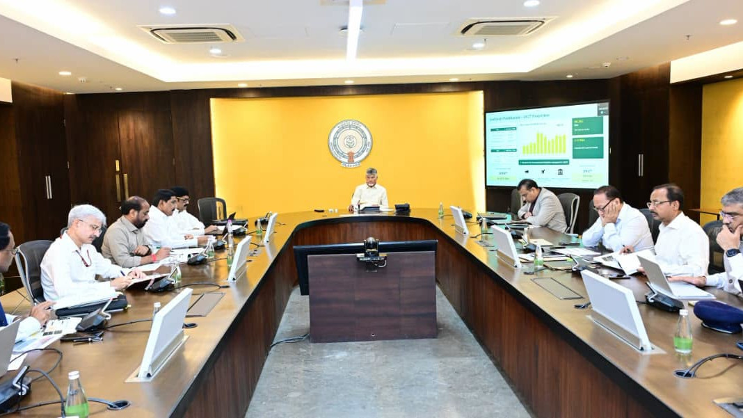 Chandrababu Naidu reviews Godavari Pushkaralu and orders world class arrangements