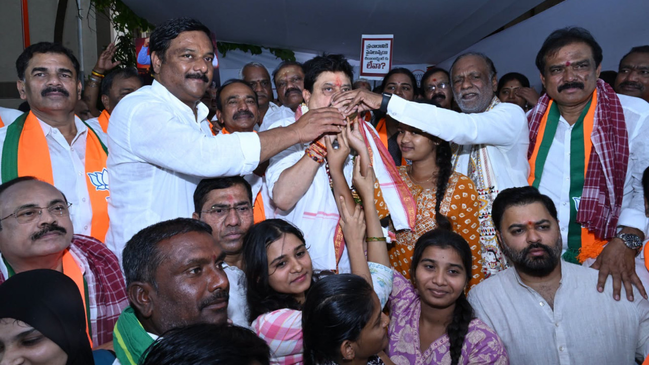 Telangana BJP chief N Ramchander Rao ends hunger strike after taking ill