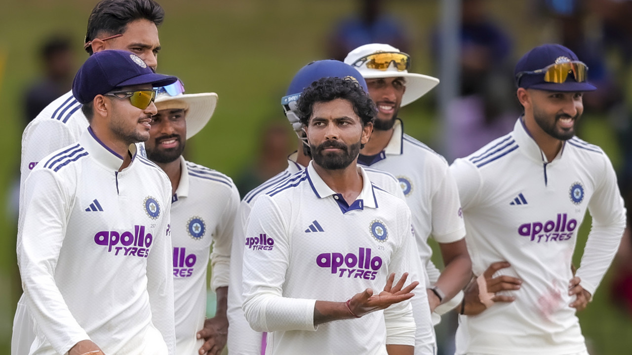 2nd Test: Sri Lanka resist as India pick three wickets, reach 216/7 at Tea