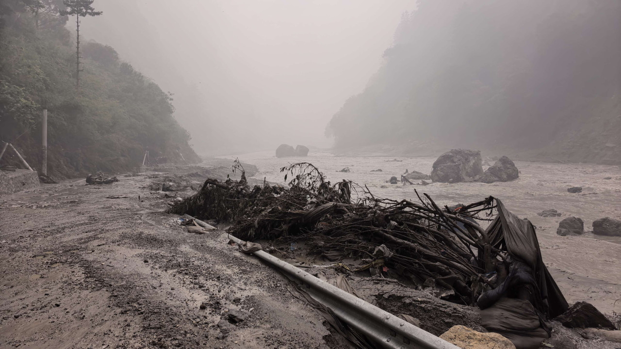 China hypocritical love exposed by Nepal floods