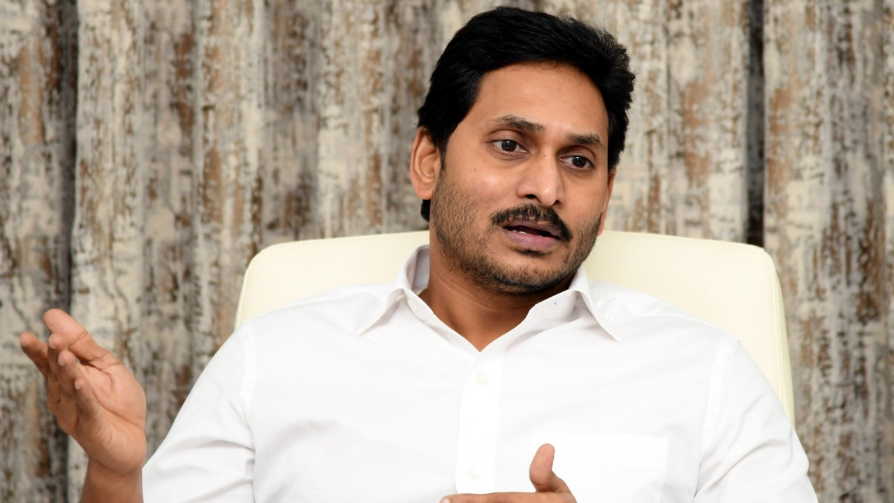Jagan says Chandrababu government is not responding despite severe drought conditions
