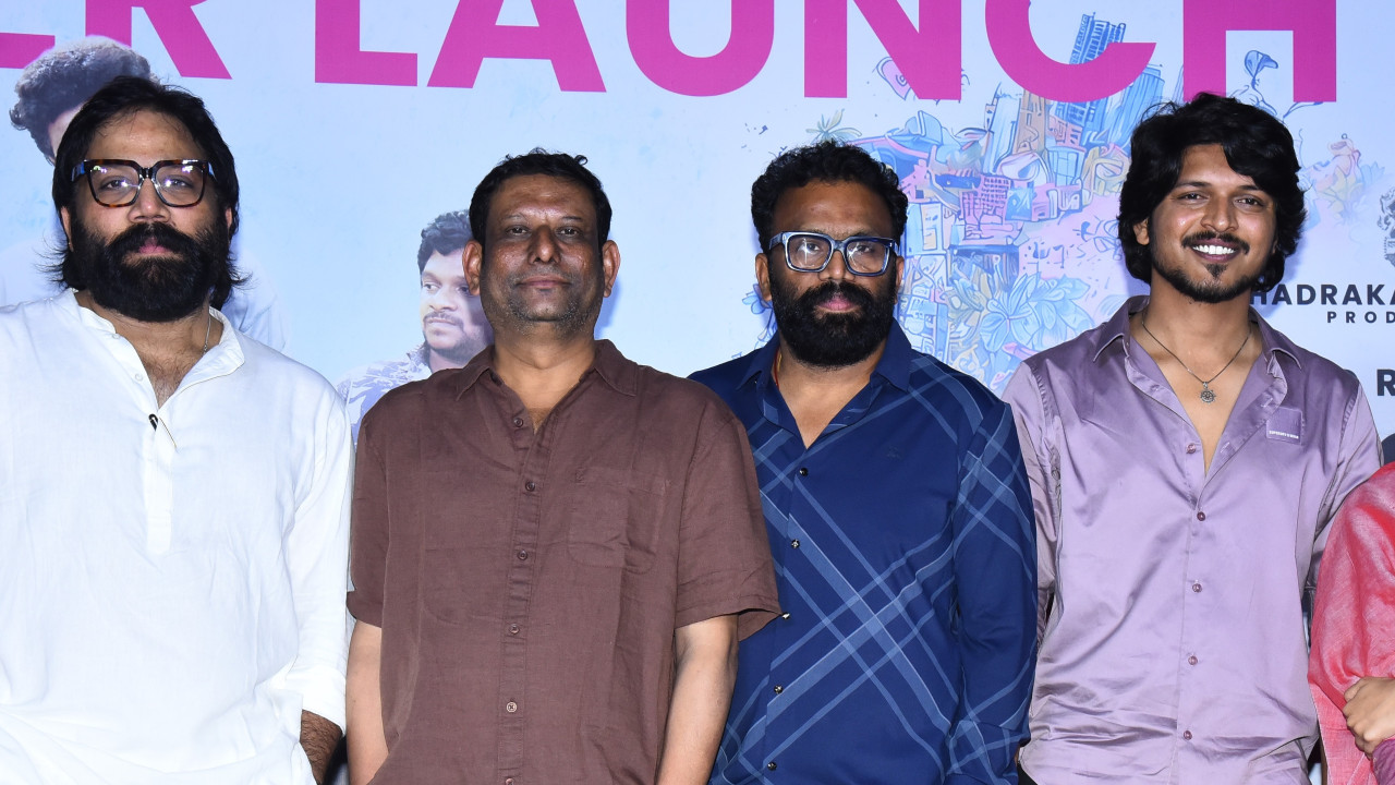 I cannot write a script like Romanchakam! :Sandeep Reddy Vanga