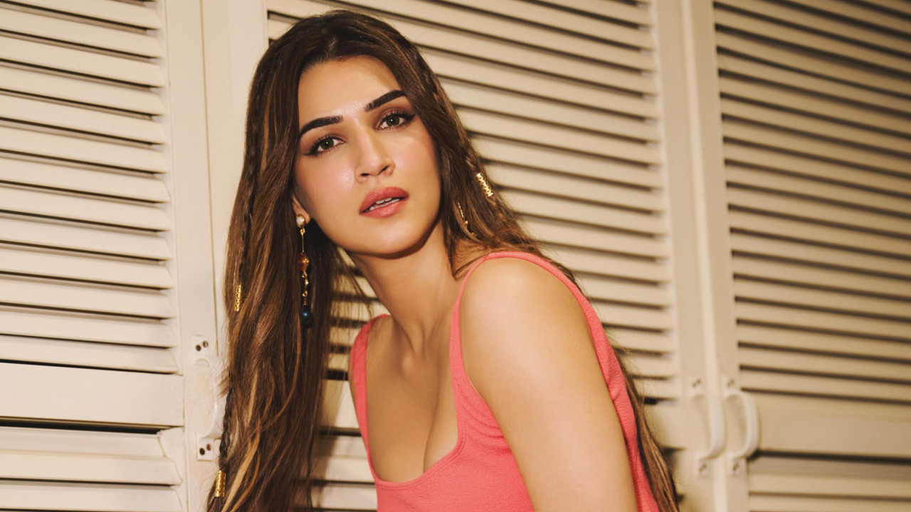 Rakhi Ad Controversy Kriti Sanon Counter in Her Own Style