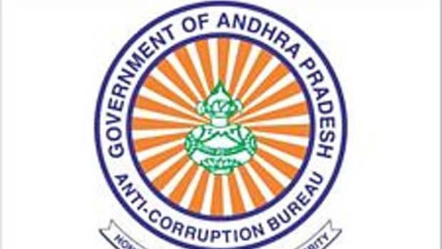 Irrigation EE DE and AE caught red handed taking bribe for culvert permission