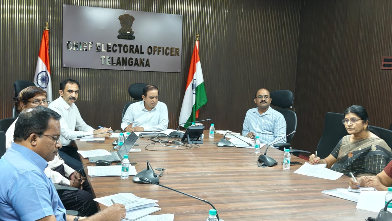 CEO Sudarshan Reddy issues key instructions to Collectors on SIR notices