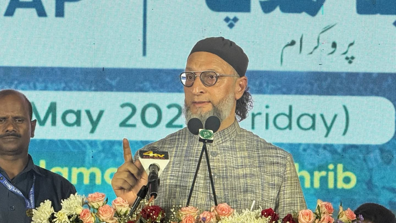 Asaduddin Owaisi calls Mohan Bhagwat statement an old RSS trick