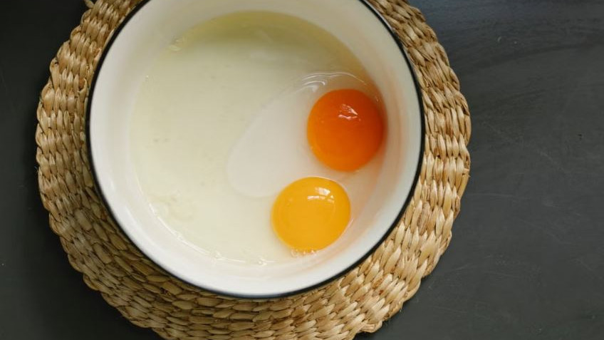 Double Yolk Egg Science and how two yolks are formed in one shell