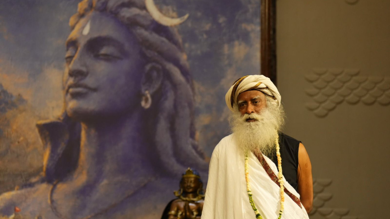 Sadhguru proposes key board for Nepal disaster and donates 1 crore