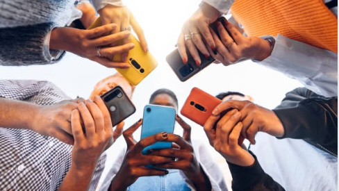 India as a strong alternative to China in smartphone manufacturing