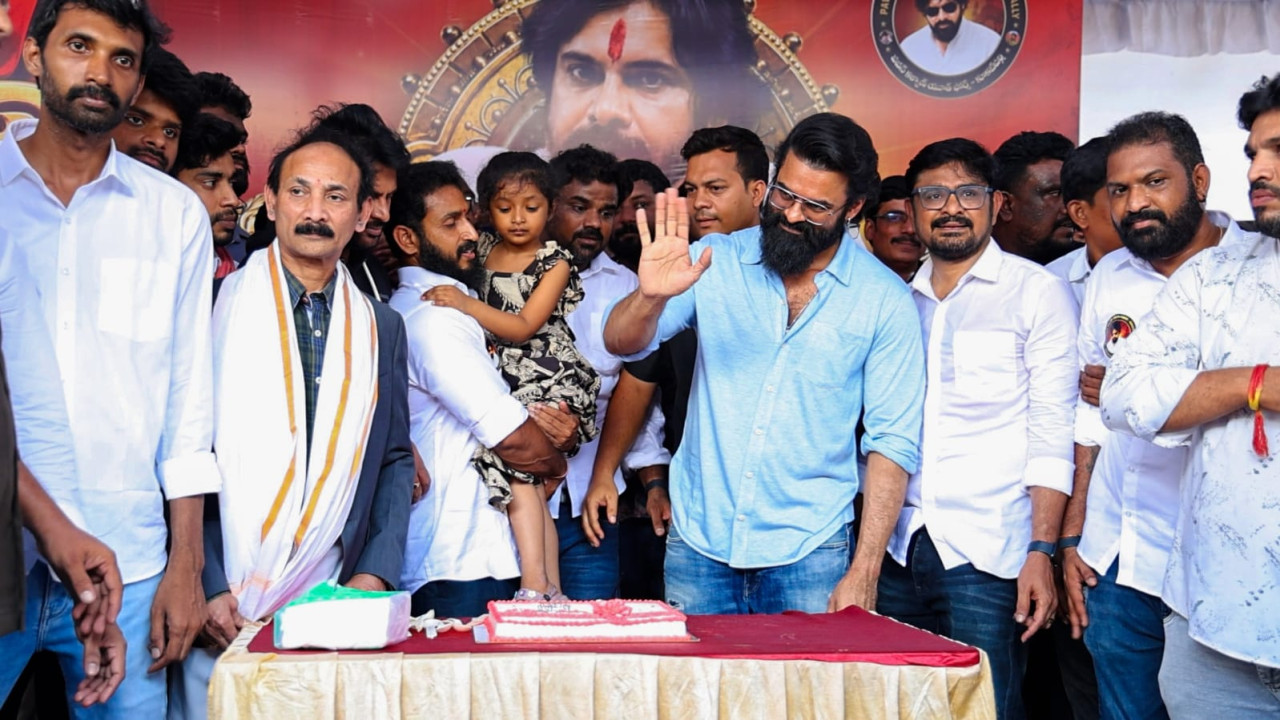 Pawan Kalyan birthday celebrations in Kukatpally Sai Durga Tej joins the event