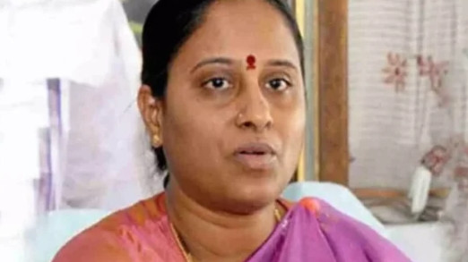 Konda Surekha demands action against Revanth Reddy before disciplinary moves