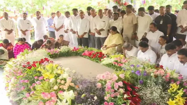 YS Jagan Mohan Reddy pays tribute to YSR on 17th death anniversary at Idupulapaya