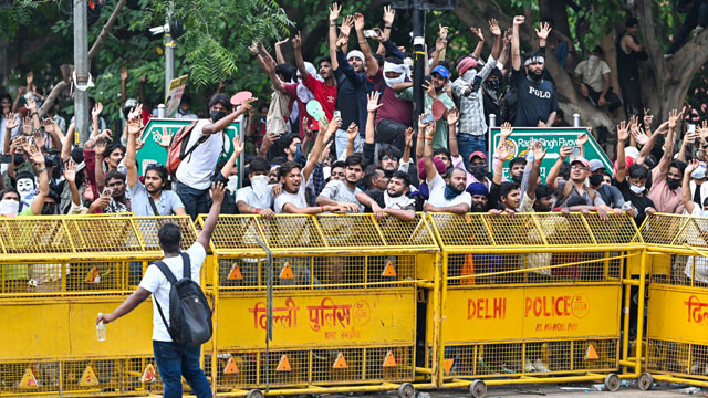 Supreme Court quashes FIRs against NEET protesters using Article 142