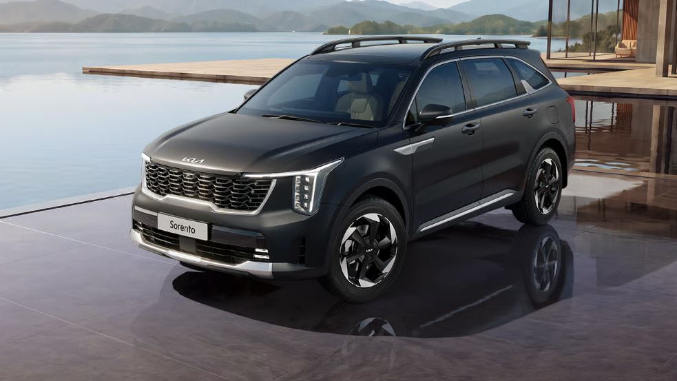 Kia Sorento SUV launched with Diesel Hybrid and AWD options