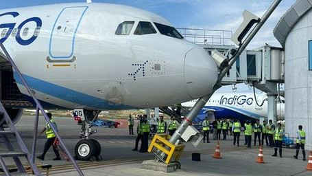 IndiGo aircraft hits pole at Srinagar Airport
