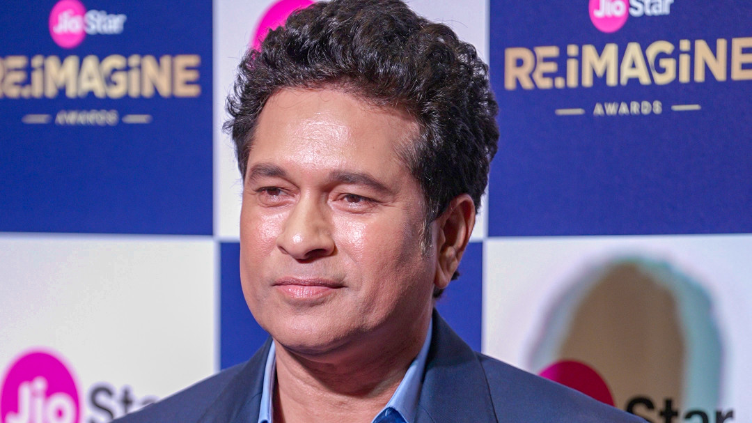 Sachin honours late father, announces Professor Ramesh Tendulkar Memorial Fellowship on Teachers' Day
