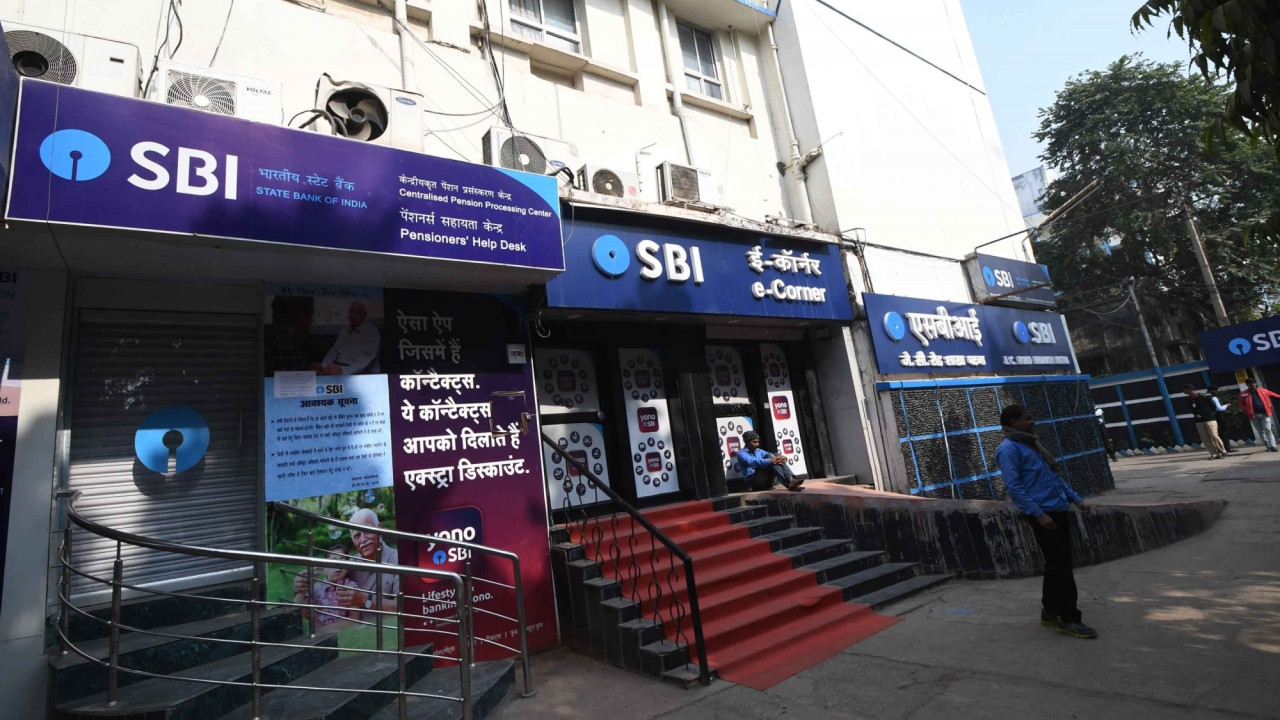 SBI massive expansion 12000 new jobs and 250 new branches