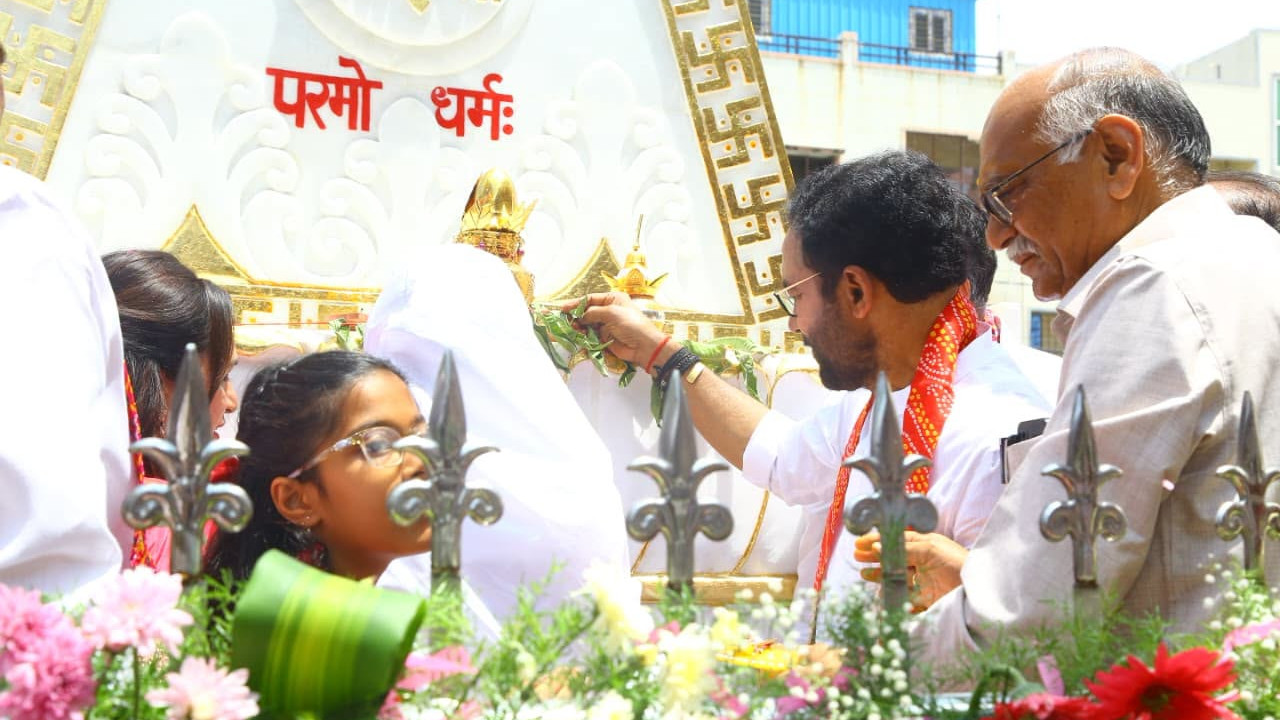 Union Minister Kishan Reddy Unveils Ahimsa Sthambh in Hyderabad