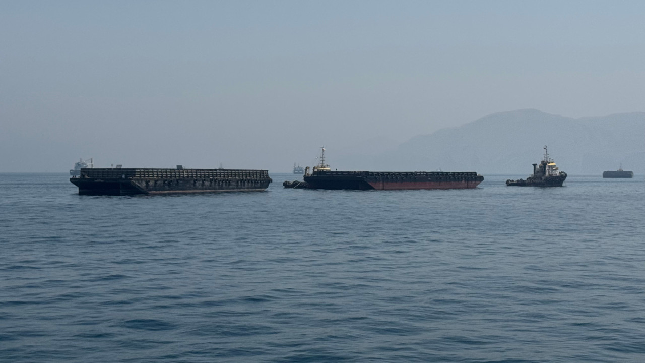 Iran warns ships and establishes exclusion zone in Hormuz