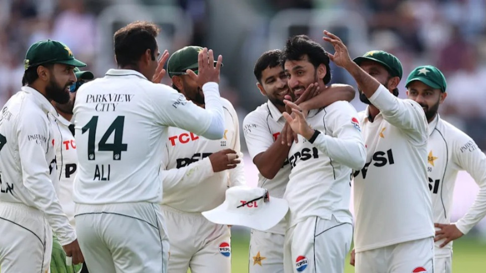 Pakistan have become totally consistent in the most negative way: Azhar Ali